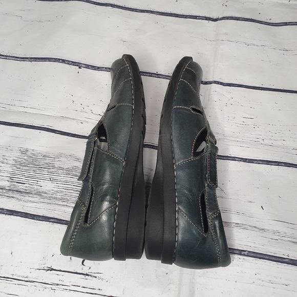 Clarks Bendables Mary Jane Styled Distressed Grey Leather Shoes Size 8 - Picture 4 of 8